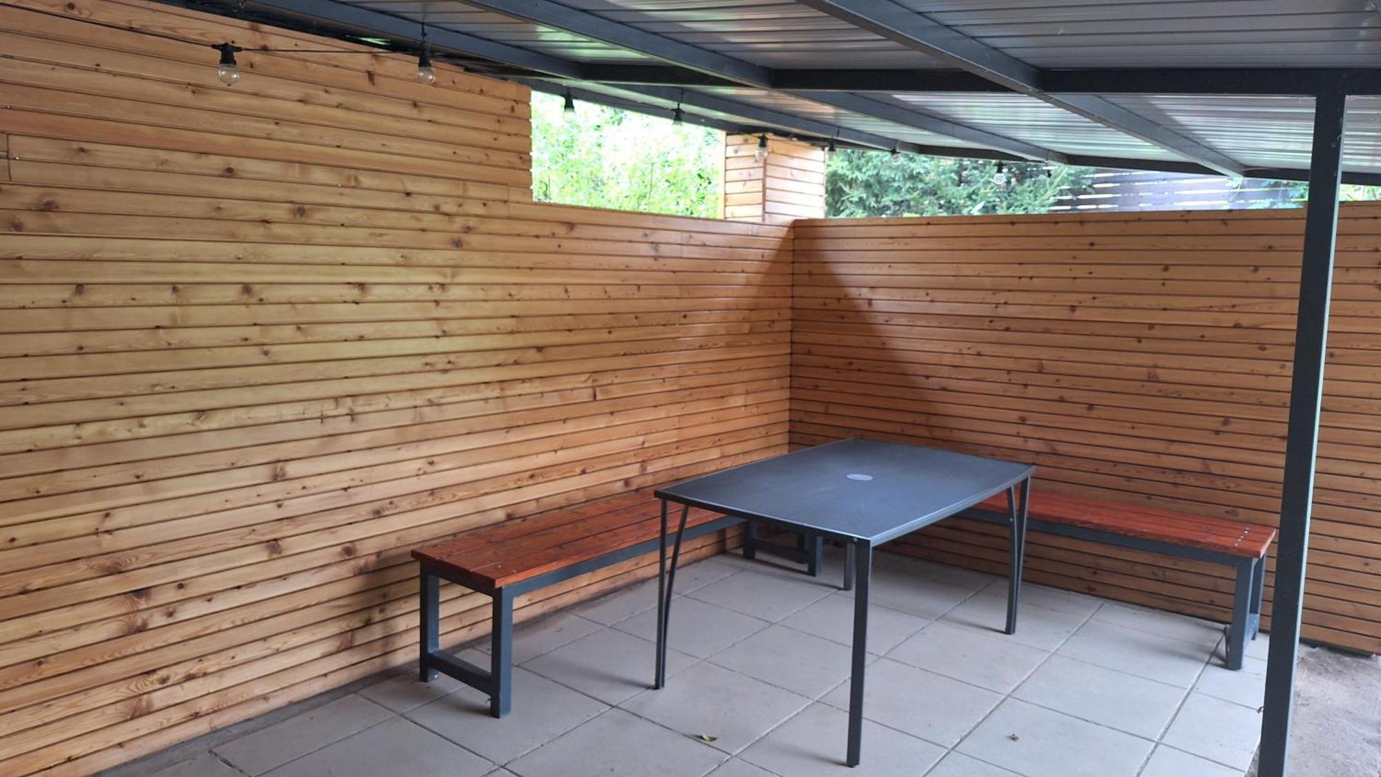 Bungalov Na Brehu Labe S Vlastnim Molem Pardubice Exterior photo